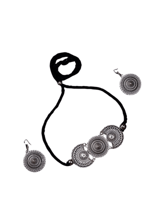 Mayii Handcrafted German Silver Choker: Triple Floral Design - Mayii - Mayii