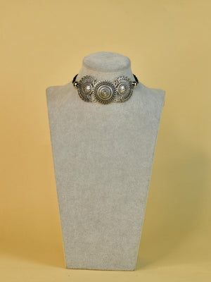 Mayii Handcrafted German Silver Choker: Triple Floral Design - Mayii - Mayii