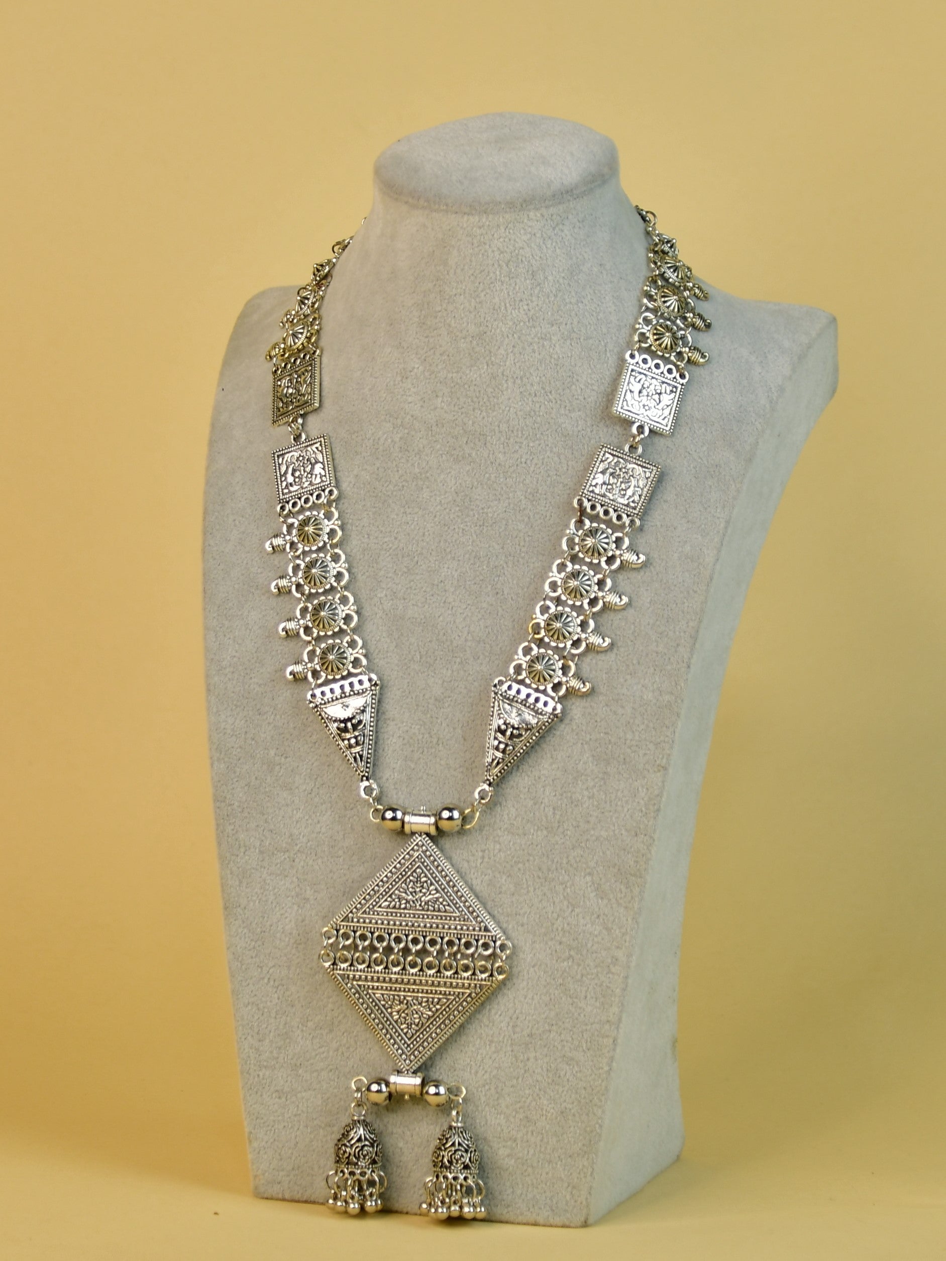 Mayii Handcrafted German Silver Rhombus Pendant with Dzi Beads - Mayii - Mayii
