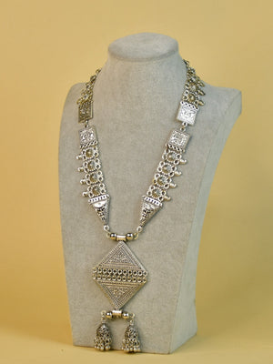 Mayii Handcrafted German Silver Rhombus Pendant with Dzi Beads - Mayii - Mayii
