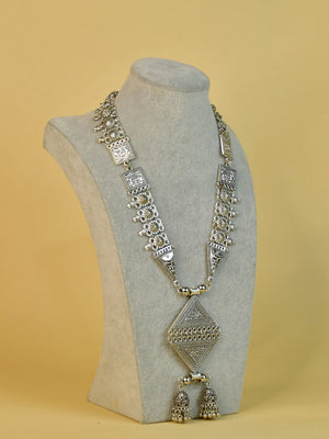 Mayii Handcrafted German Silver Rhombus Pendant with Dzi Beads - Mayii - Mayii
