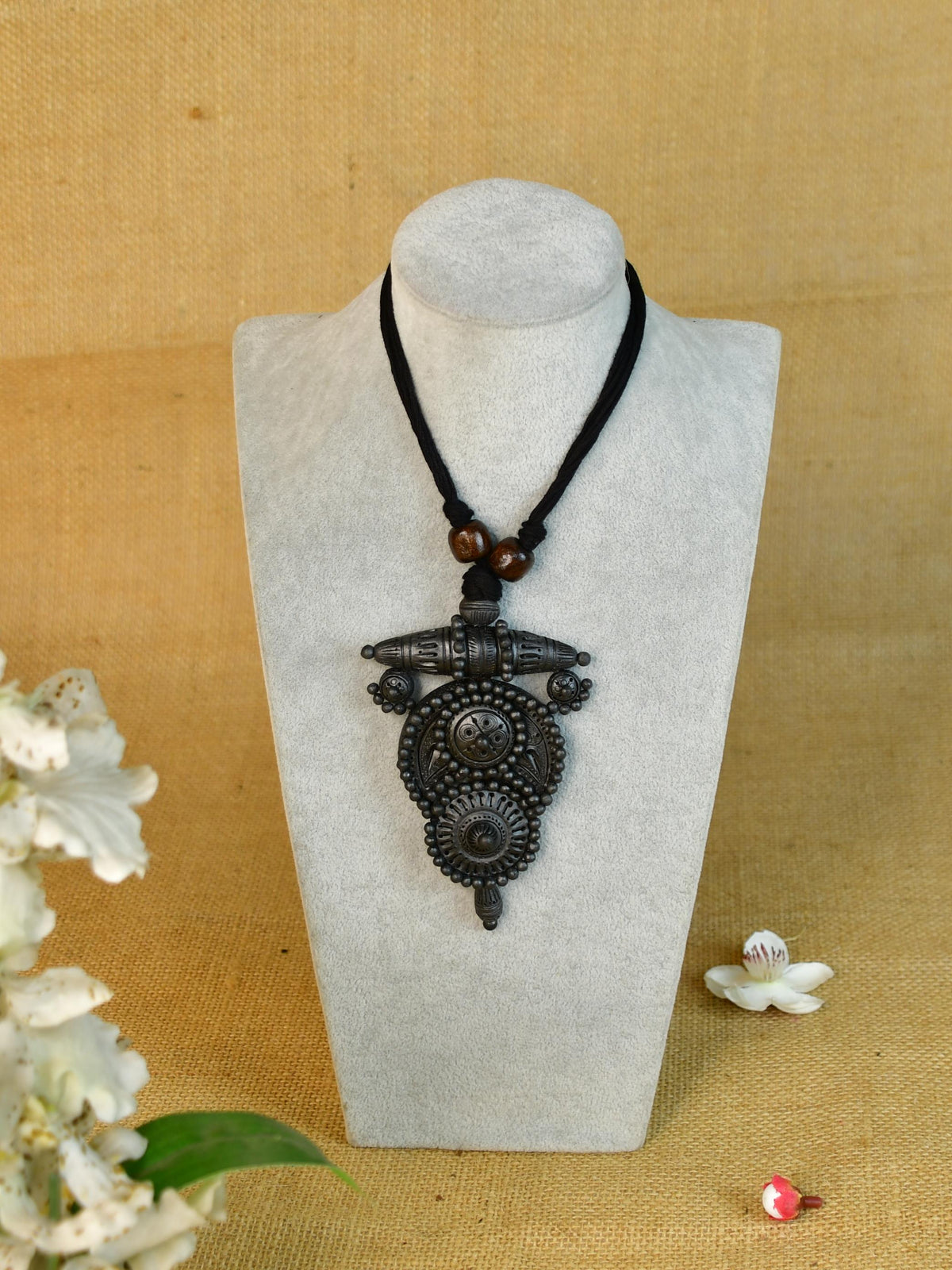 Mayii Handcrafted Terracotta Pendant: Petaled Ovoid Design - Mayii - Mayii