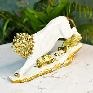 MAYII modern lion centerpiece for living room in white and gold tabletop decor statue