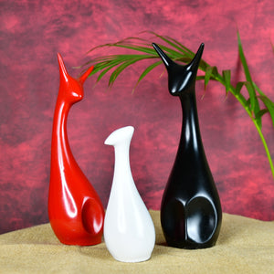 MAYII resin cat figurine set with red black and white sleek tabletop decorative cats