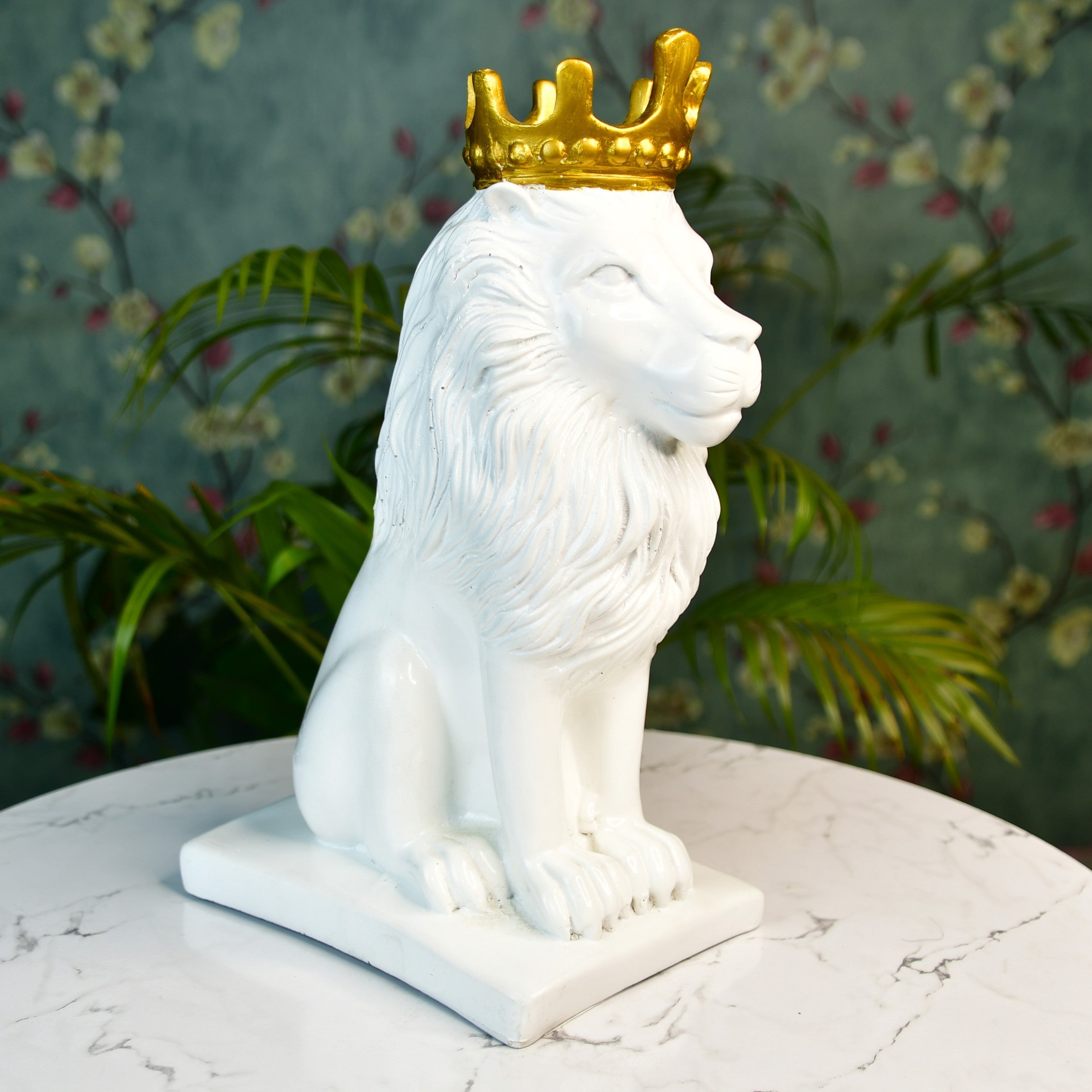 MAYII white lion figurine with detailed mane and gold crown sitting on a marble tabletop